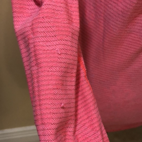 💄Lululemon Long-sleeved + thumb holes “get out and run” athletic pattern top - Picture 11 of 14